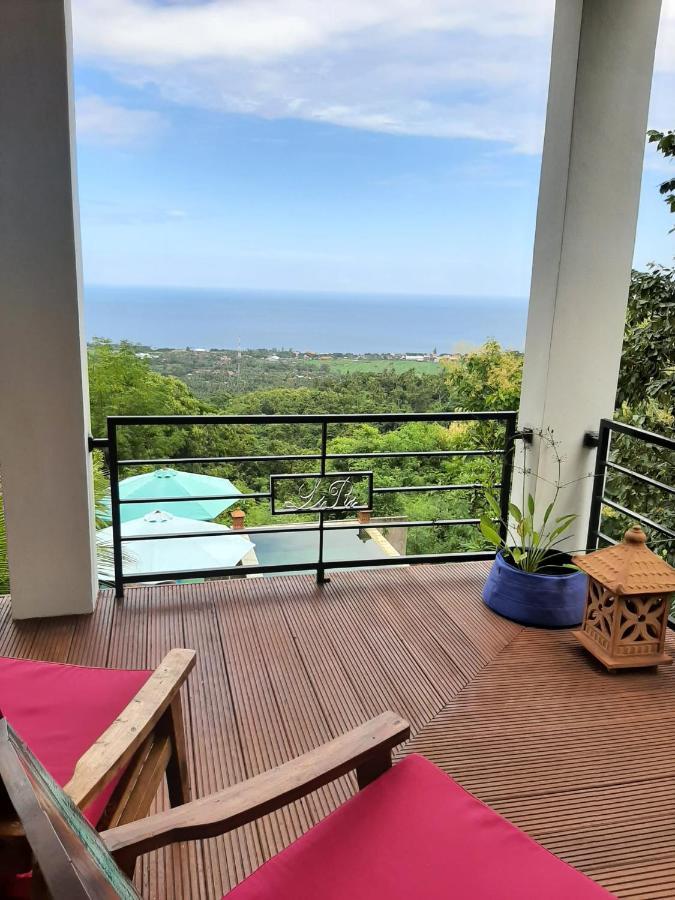Liri Villa - Ocean, Hills, Valley View ロヴィーナ エクステリア 写真